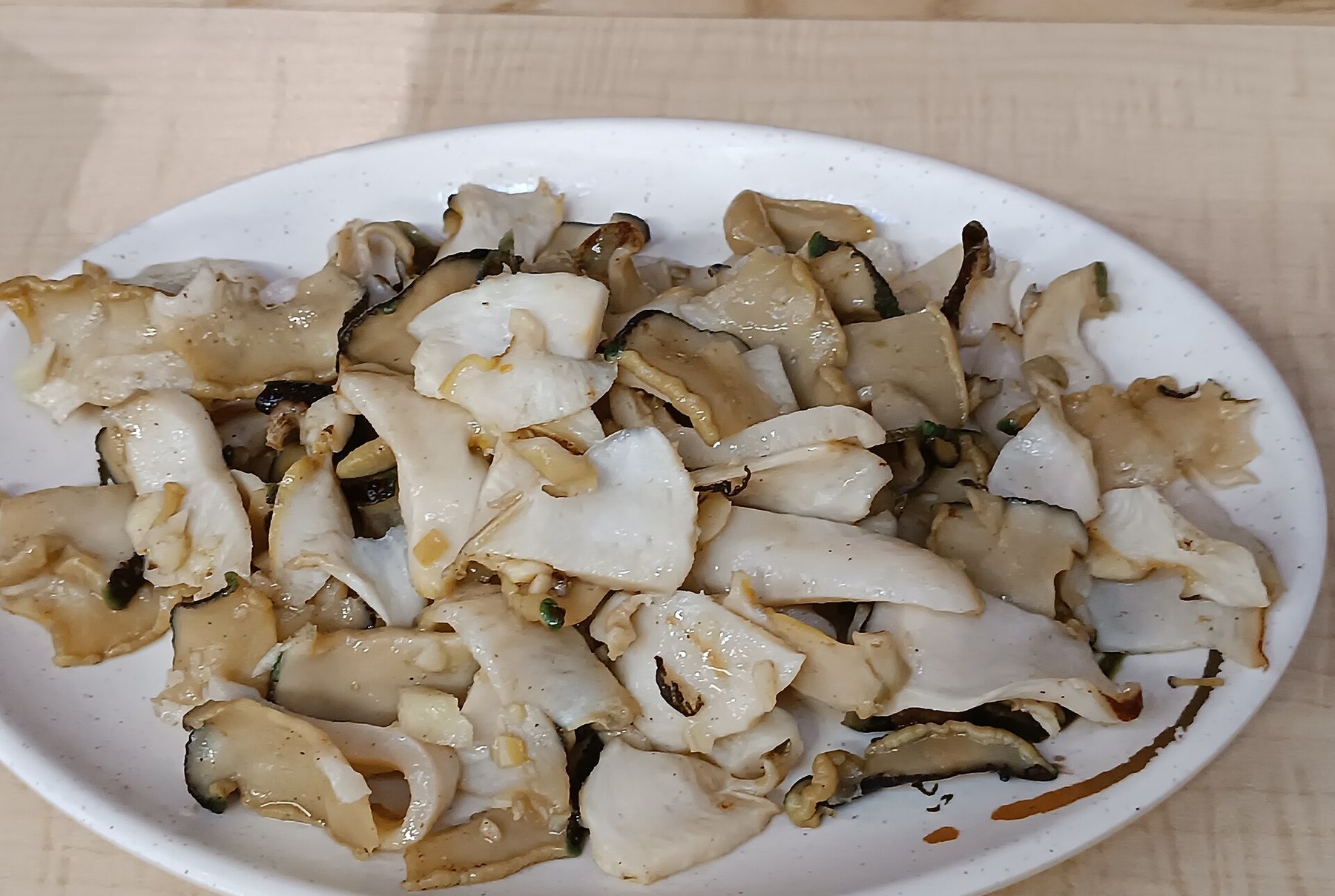 마키시 공설시장 2층 식당 조개 요리