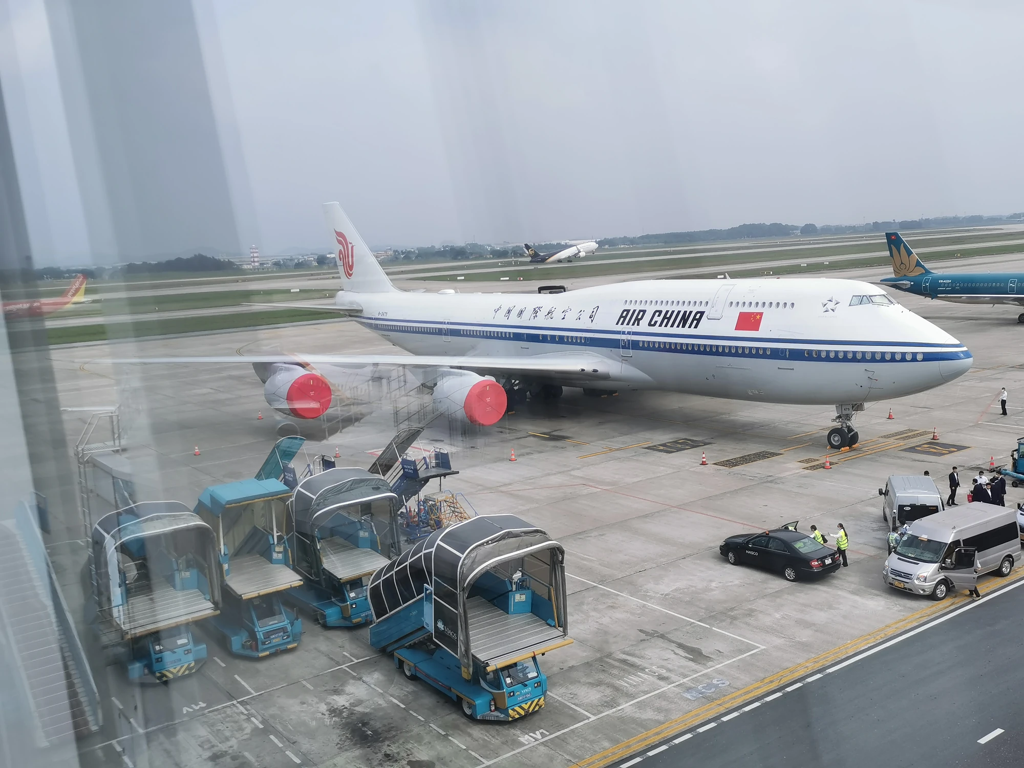 노이바이공항 계류장 항공기