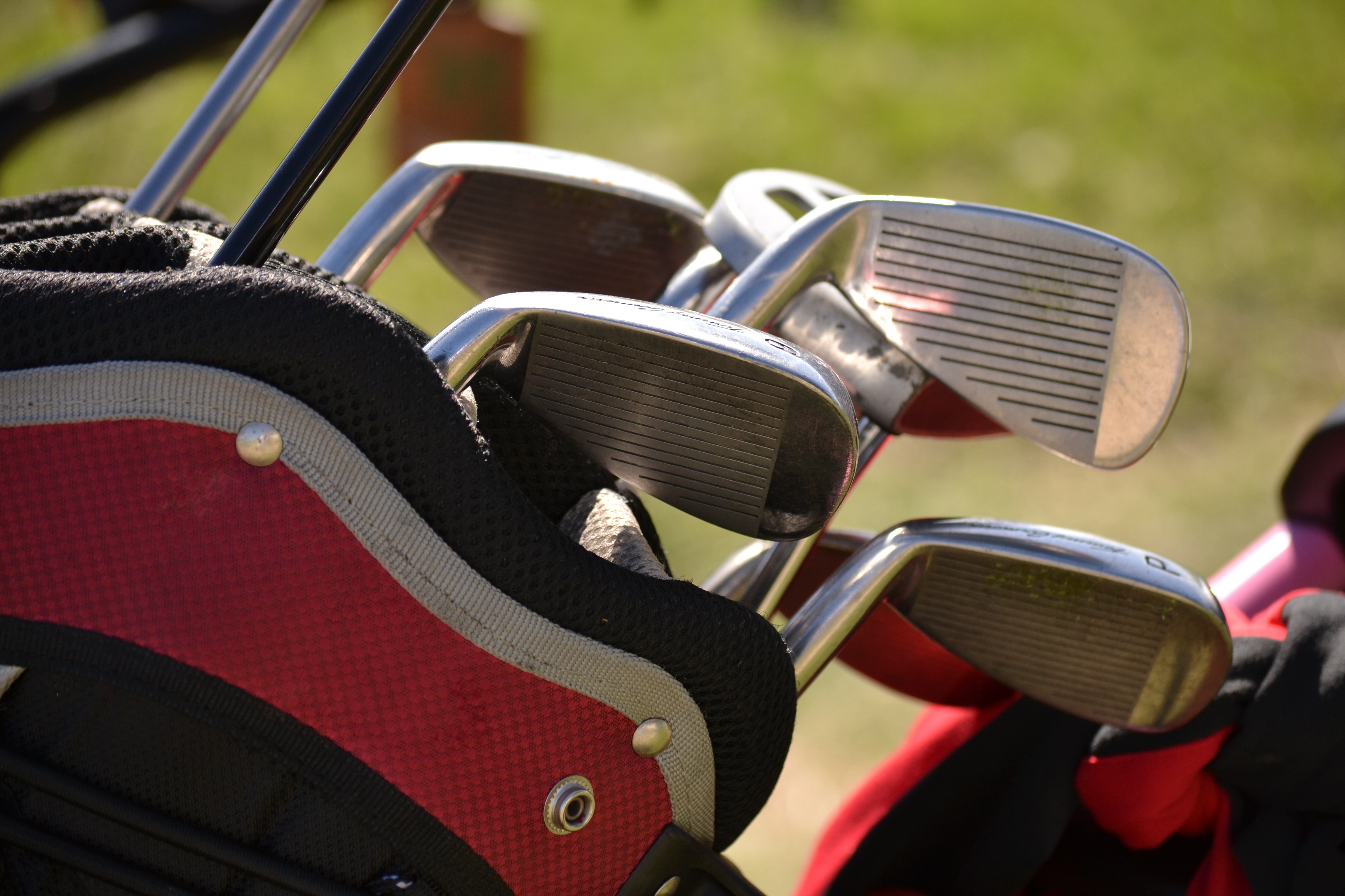 Golf bag and clubs