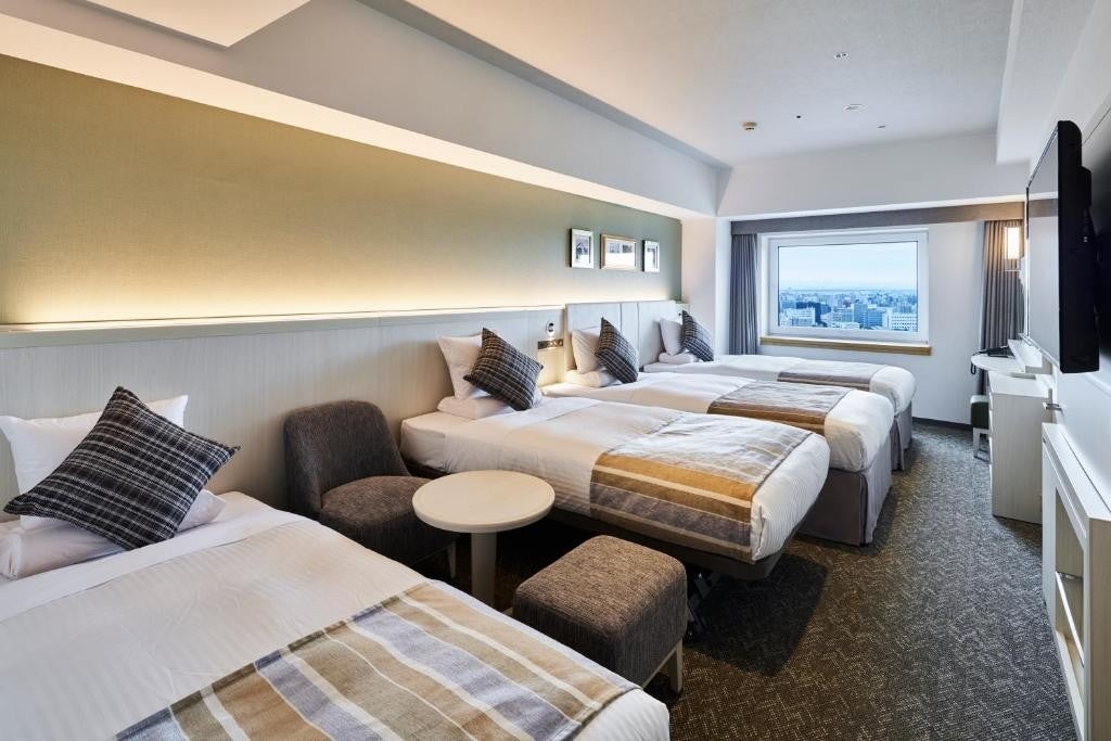 HOTEL MYSTAYS PREMIER 삿포로 파크 트윈 객실과 업무 공간