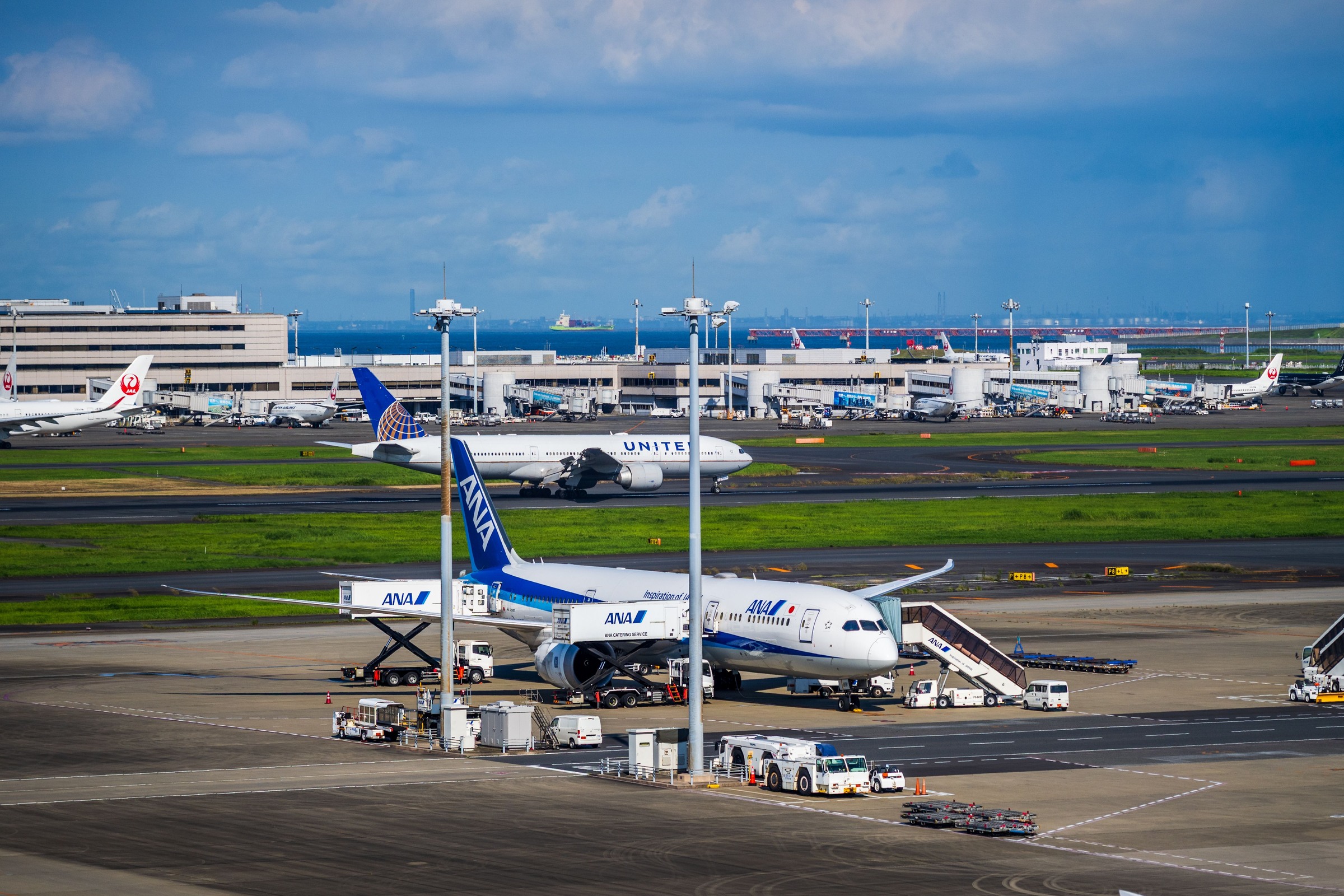 도쿄 하네다공항 주기장의 ANA 항공기