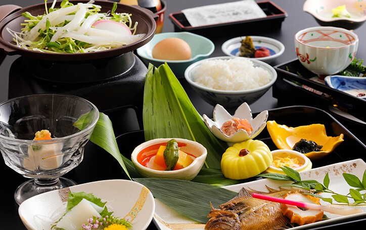 이코이테이 키쿠만 일본식 아침 식사