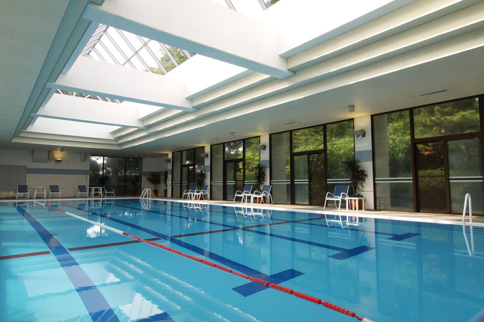 International Resort Hotel Yurakujo 실내 수영장